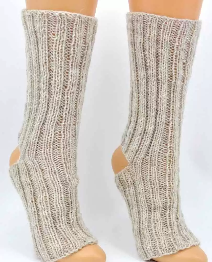 Beige yoga knit socks