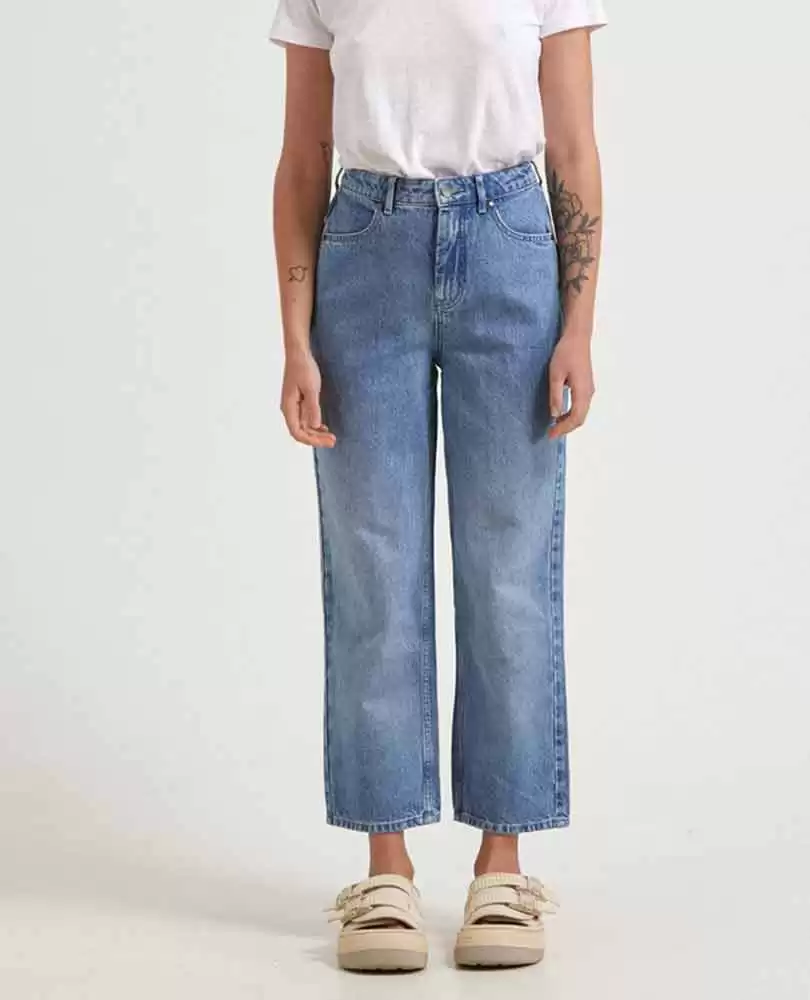 Wide leg jeans