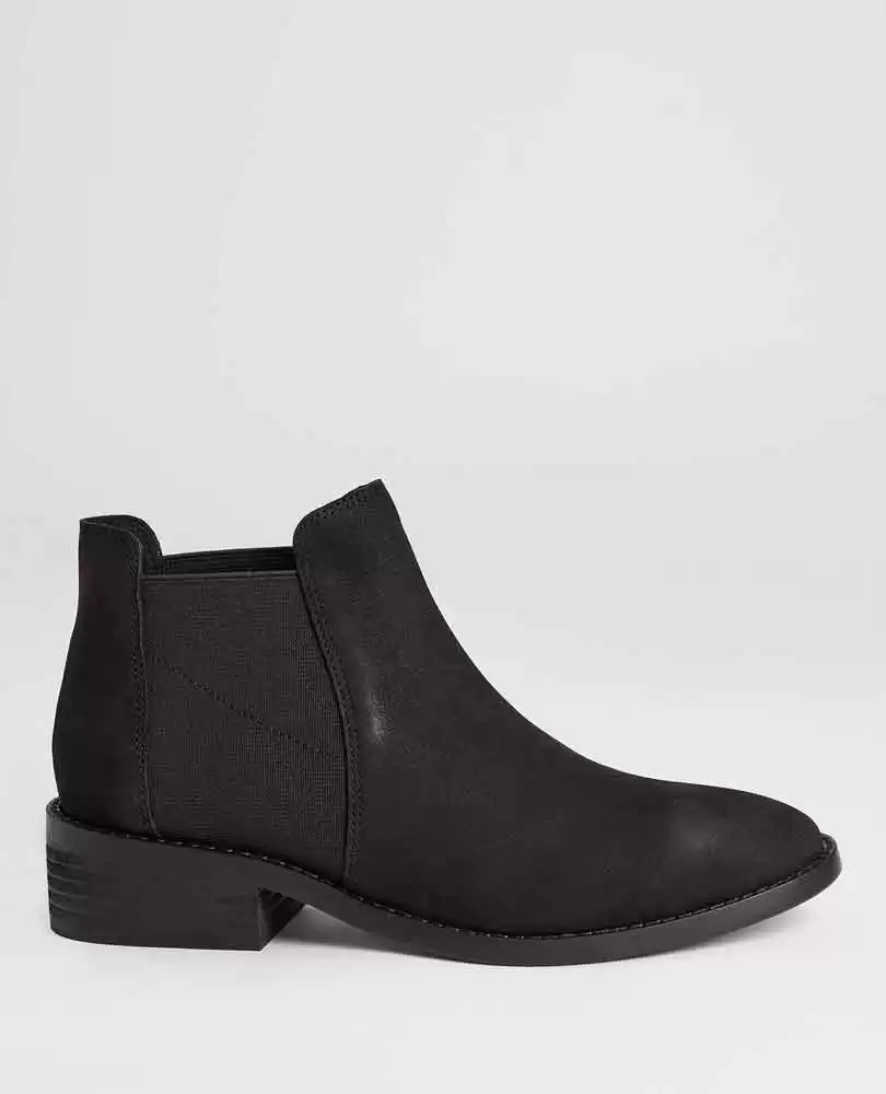 Nubuck leather bootie