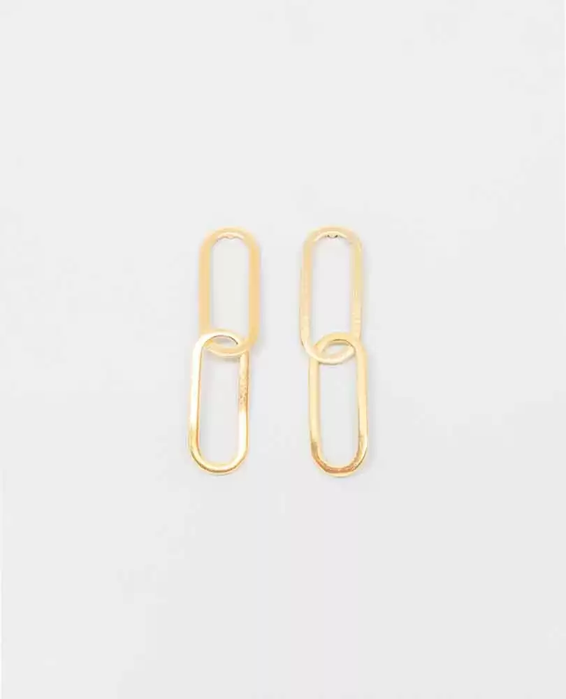 Medium length chain earrings