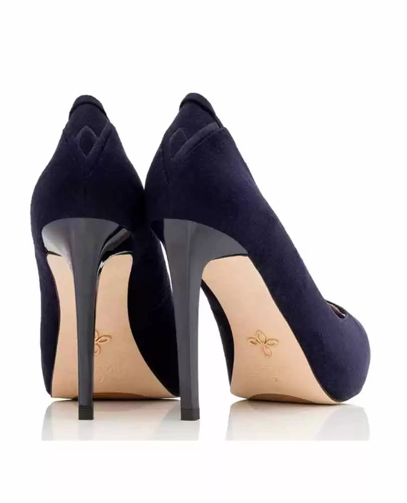 Stiletto pump