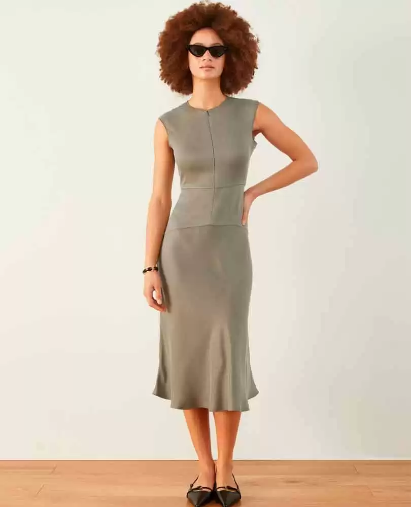 Sleeveless midi dress