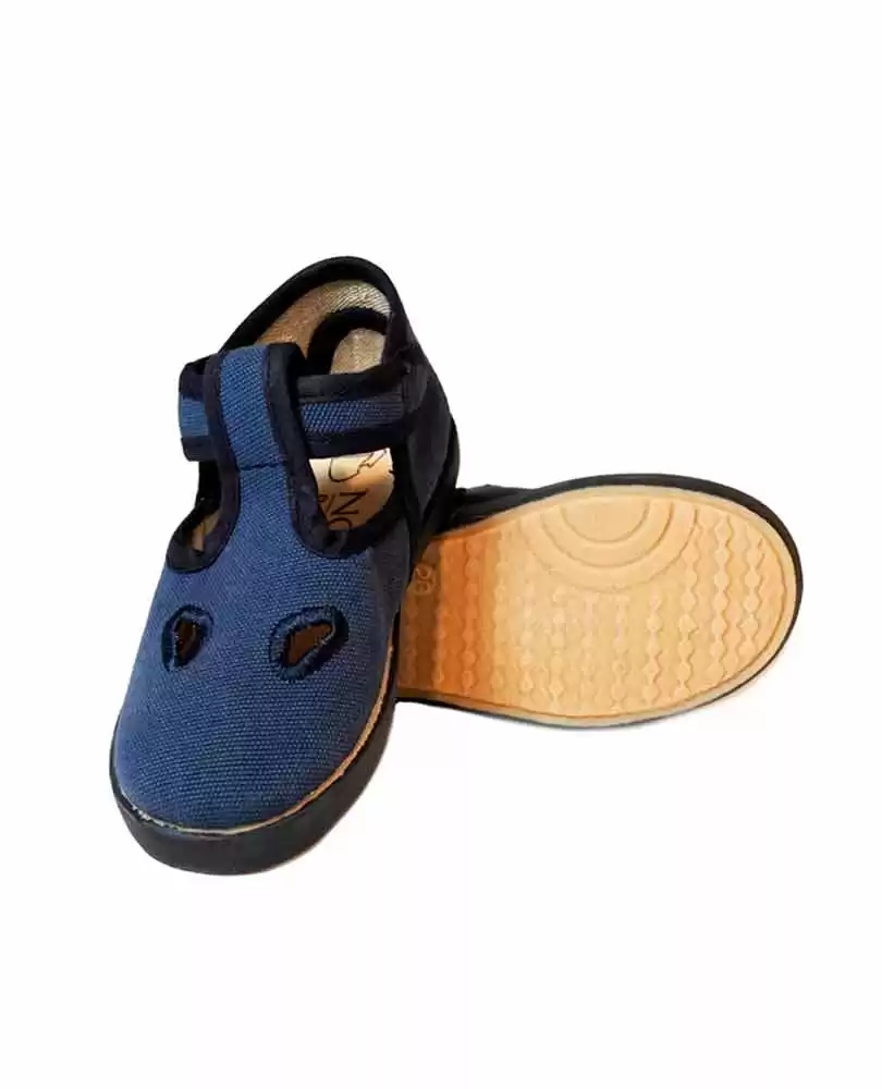 Vegan children's shoes